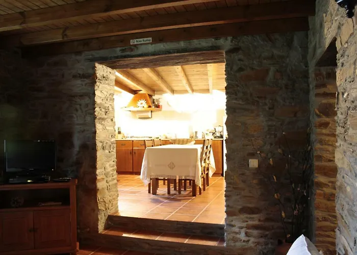 Casas De Pedra Πανσιόν Proença-a-Nova